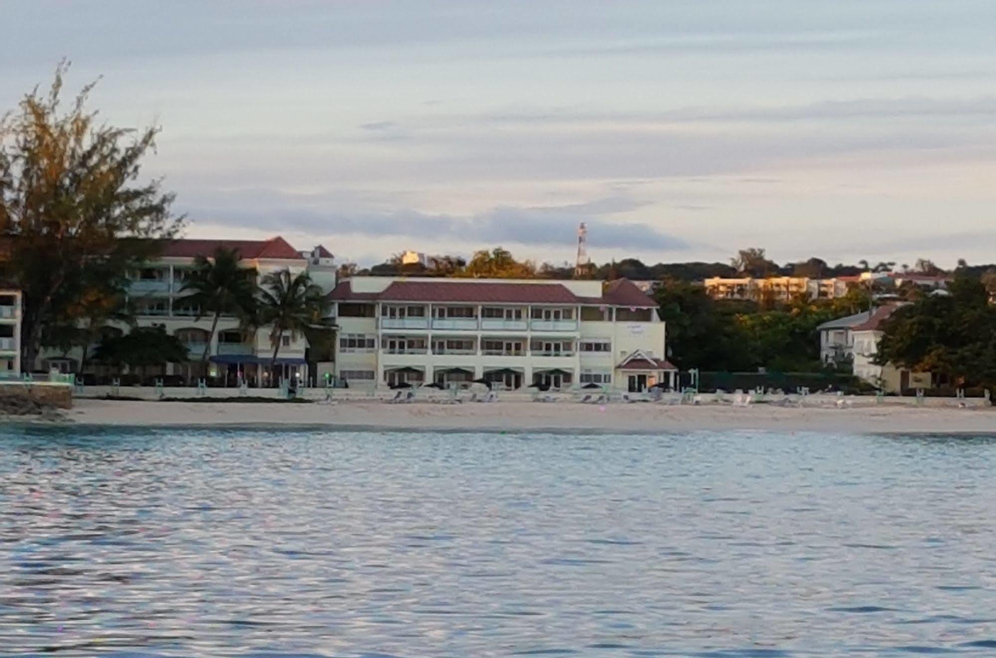 Coral Mist Beach Hotel Bridgetown Exterior foto